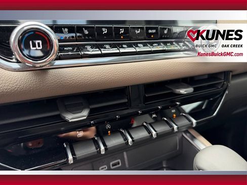 New 2026 GMC Canyon Denali AWD/4WD image 28