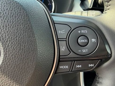 Used 2025 Toyota RAV4 XLE w/ Weather Package AWD/4WD image 23