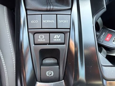 Used 2026 Toyota Camry SE FWD image 23