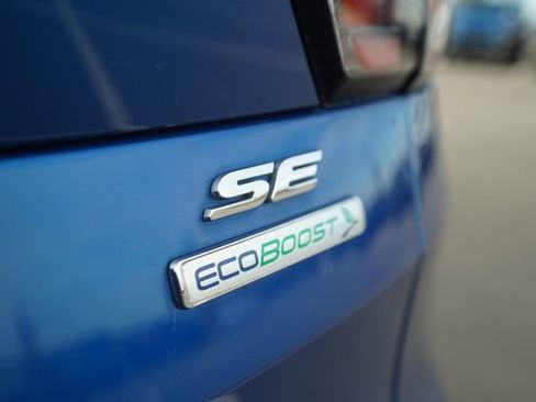 Used 2017 Ford Escape SE w/ SE Cold Weather Package image 40