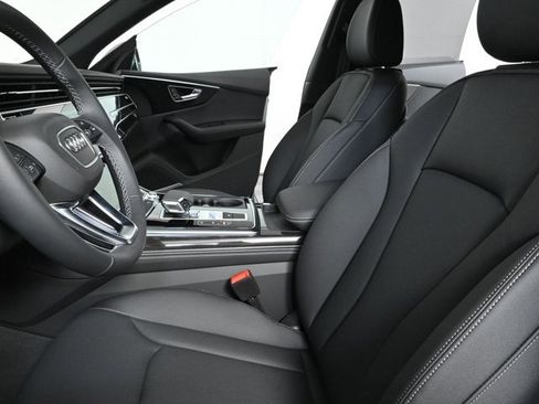 New 2025 Audi Q8 Premium Plus image 5