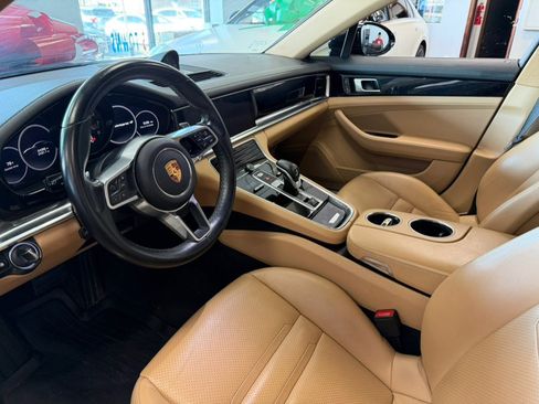 Used 2018 Porsche Panamera 4 AWD/4WD image 27