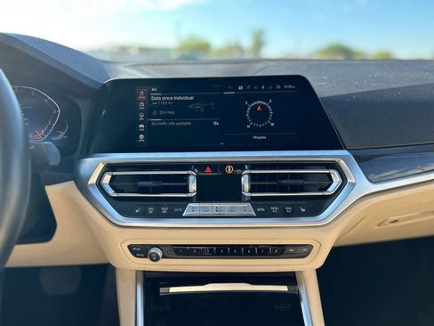 Used 2021 BMW 330i Sedan w/ Premium Package RWD image 18