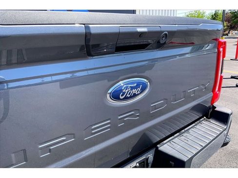 Used 2023 Ford F450 Lariat w/ Lariat Ultimate Package AWD/4WD image 32