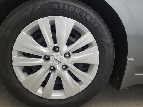 Used 2022 Nissan Sentra S FWD image 31