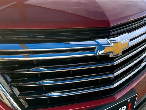 Used 2023 Chevrolet Equinox Premier image 29