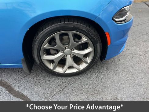 Used 2015 Dodge Charger SXT image 12