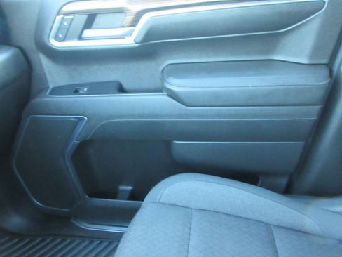 Used 2022 Chevrolet Silverado 1500 LT image 34