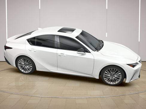 Used 2025 Lexus IS 300 w/ Premium Package RWD image 33