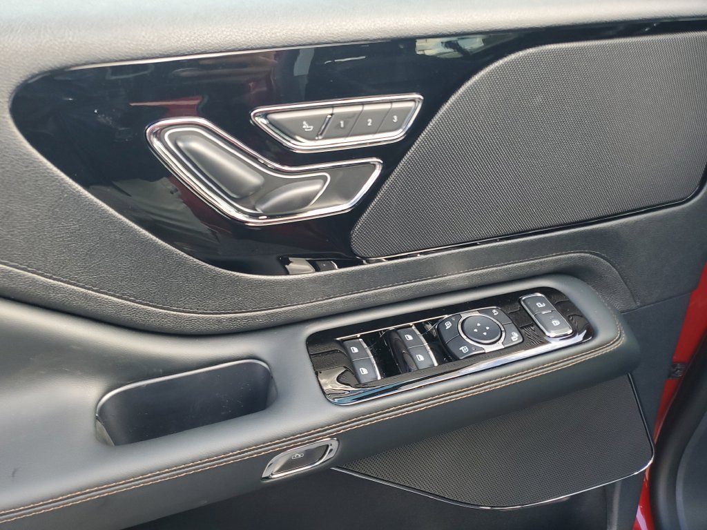 New 2025 Lincoln Aviator 2WD w/ Jet Appearance Package image 20