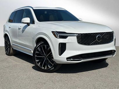 New 2025 Volvo XC90 B6 Plus w/ Protection Package Premier