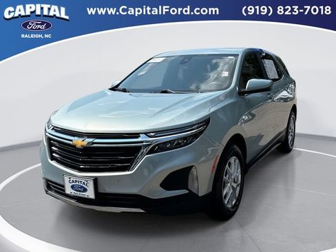 Used 2022 Chevrolet Equinox LT AWD/4WD image 1