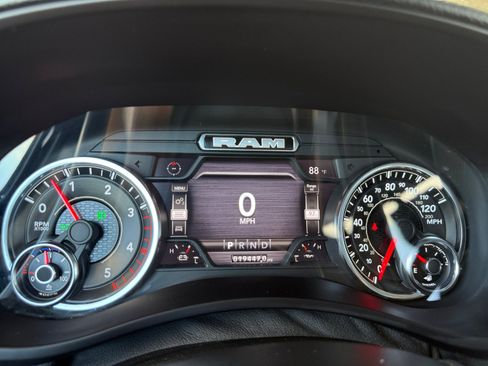 Used 2023 RAM 2500 Laramie AWD/4WD image 16