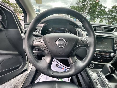 Used 2024 Nissan Murano SV w/ SV Midnight Edition Package FWD image 11