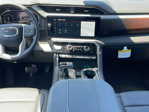New 2025 GMC Sierra 1500 Denali w/ Denali Reserve Package image 15
