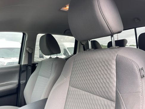 Used 2023 Toyota Tacoma SR5 w/ Technology Package AWD/4WD image 9