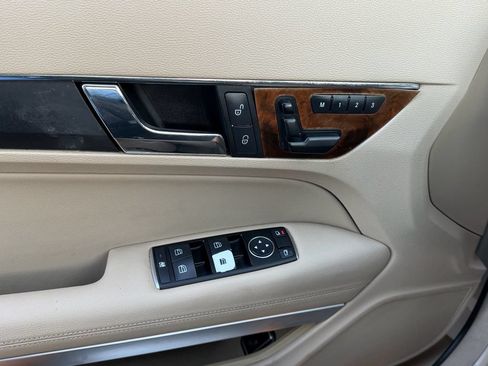 Used 2012 Mercedes-Benz E 350 Cabriolet image 25