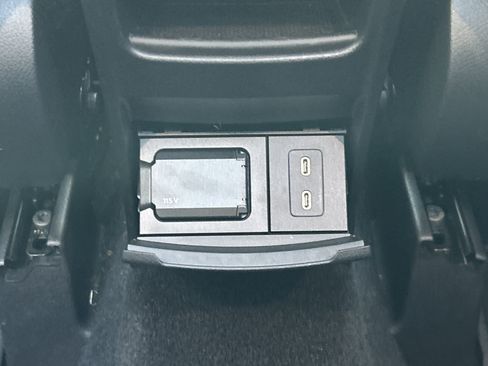 Certified 2025 Mercedes-Benz GLA 250 image 41