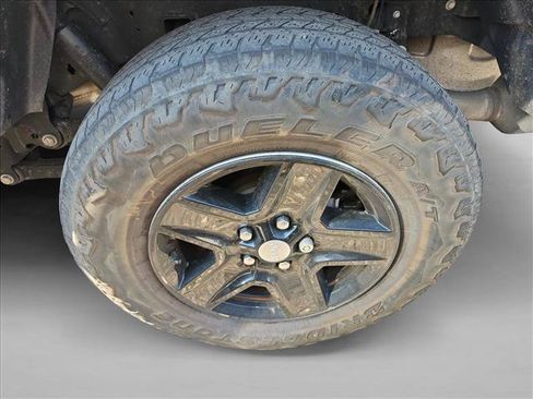 Used 2020 Jeep Gladiator Sport w/ Quick Order Package 23S AWD/4WD image 7