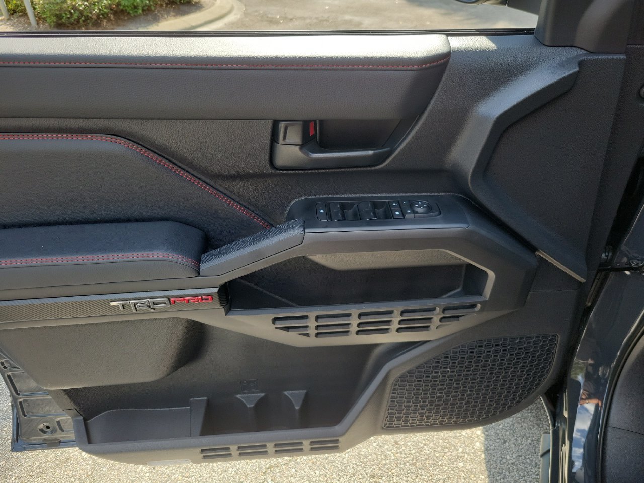 Used 2026 Toyota Tacoma TRD Pro AWD/4WD image 13