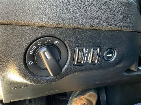 Used 2023 Dodge Charger SXT RWD image 31