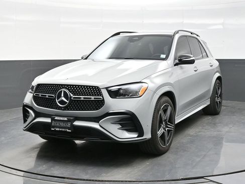 Used 2025 Mercedes-Benz GLE 450 4MATIC image 2