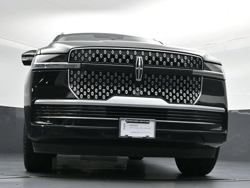 Certified 2025 Lincoln Navigator L Reserve AWD/4WD image 41