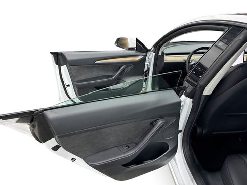 Certified 2023 Tesla Model 3 Standard Range RWD image 10