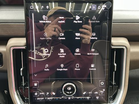 Used 2025 GMC Yukon XL Denali Ultimate image 19