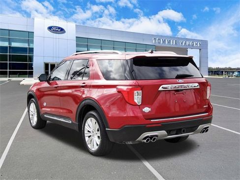 Used 2023 Ford Explorer King Ranch w/ Premium Technology Package image 2