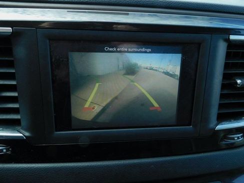 Used 2020 Chrysler Voyager Lxi image 16