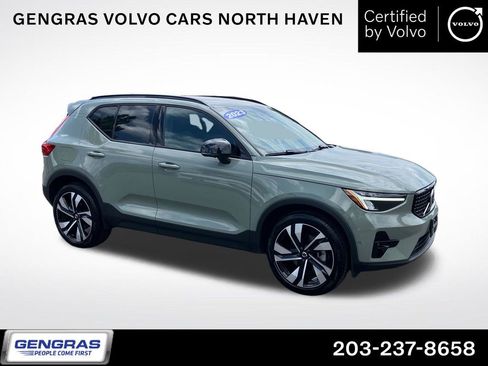 Certified 2023 Volvo XC40 B5 Plus w/ Climate Package AWD/4WD image 1