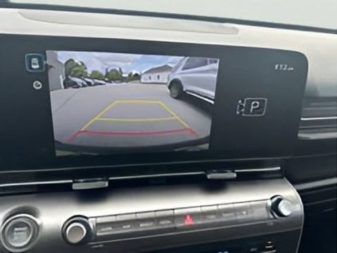 Used 2025 Hyundai Kona SEL AWD/4WD image 10