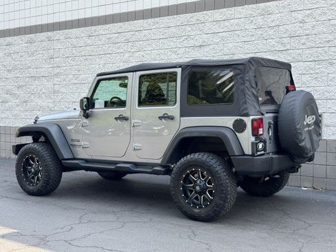 Used 2014 Jeep Wrangler Unlimited Sport w/ Quick Order Package 24S AWD/4WD image 2