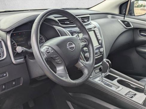 Used 2023 Nissan Murano SV image 8