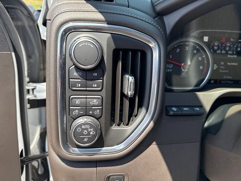 Used 2019 Chevrolet Silverado 1500 LTZ w/ LTZ Premium Package AWD/4WD image 19