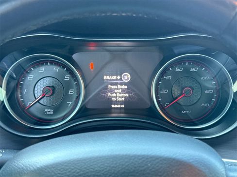 Used 2015 Dodge Charger SE image 13