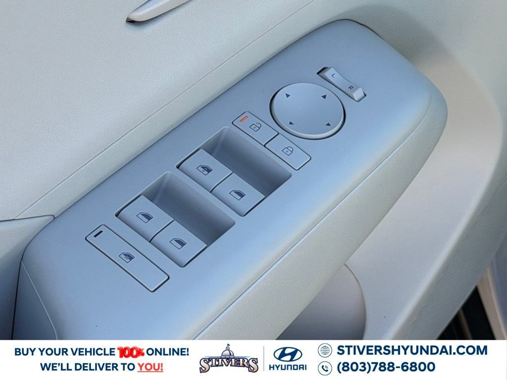 Used 2026 Hyundai Kona SE FWD image 12