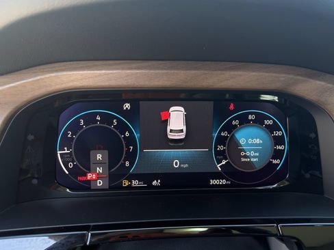 Used 2024 Volkswagen Atlas SE w/ Panoramic Sunroof Package FWD image 37