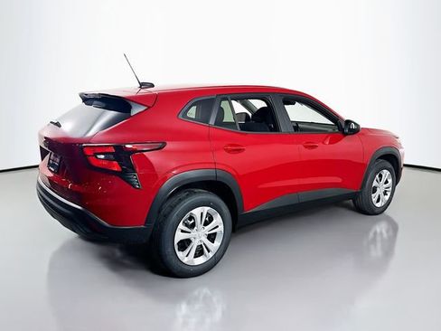 New 2026 Chevrolet Trax LS image 5