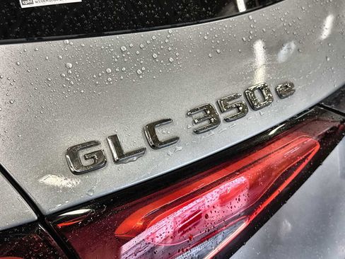 Used 2025 Mercedes-Benz GLC 350e 4MATIC image 15