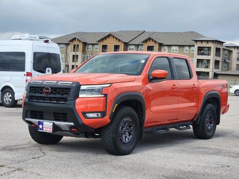 Certified 2025 Nissan Frontier PRO-4X w/ Tow Package AWD/4WD image 2