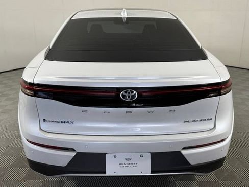 Used 2026 Toyota Crown Platinum AWD/4WD image 8