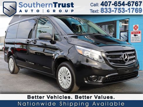 Used 2019 Mercedes-Benz Metris Passenger image 1