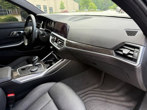 Used 2020 BMW 330i Sedan RWD image 24