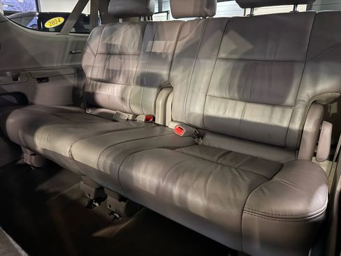 Used 2006 Toyota Sequoia SR5 image 19