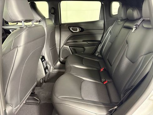New 2026 Jeep Compass Latitude AWD/4WD image 34