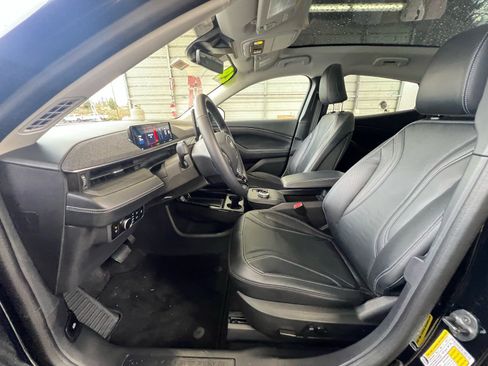 Used 2024 Ford Mustang Mach-E Premium image 11