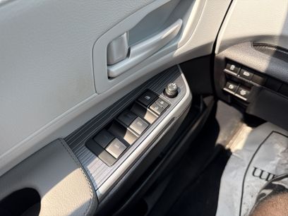Used 2025 Toyota Sienna LE