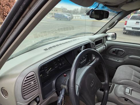 Used 2000 Chevrolet Silverado 3500 2WD Crew Cab image 7